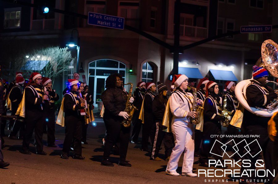 wknd-manassas park light parade.jpg